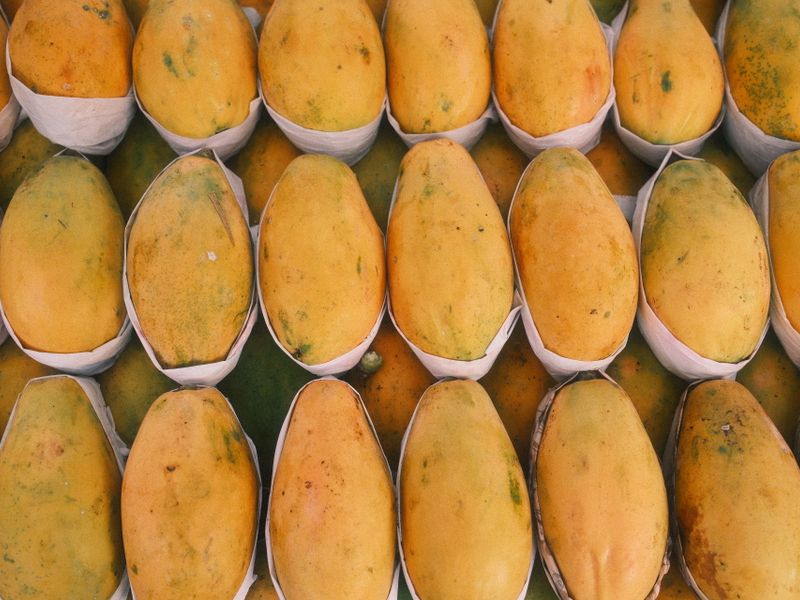 Skyr with Mango and Nuts